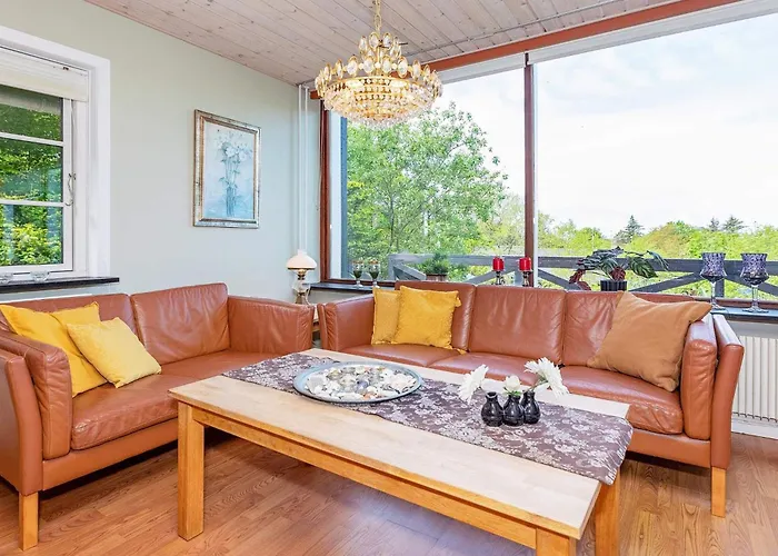 19 Person In Logstor-by Traum *